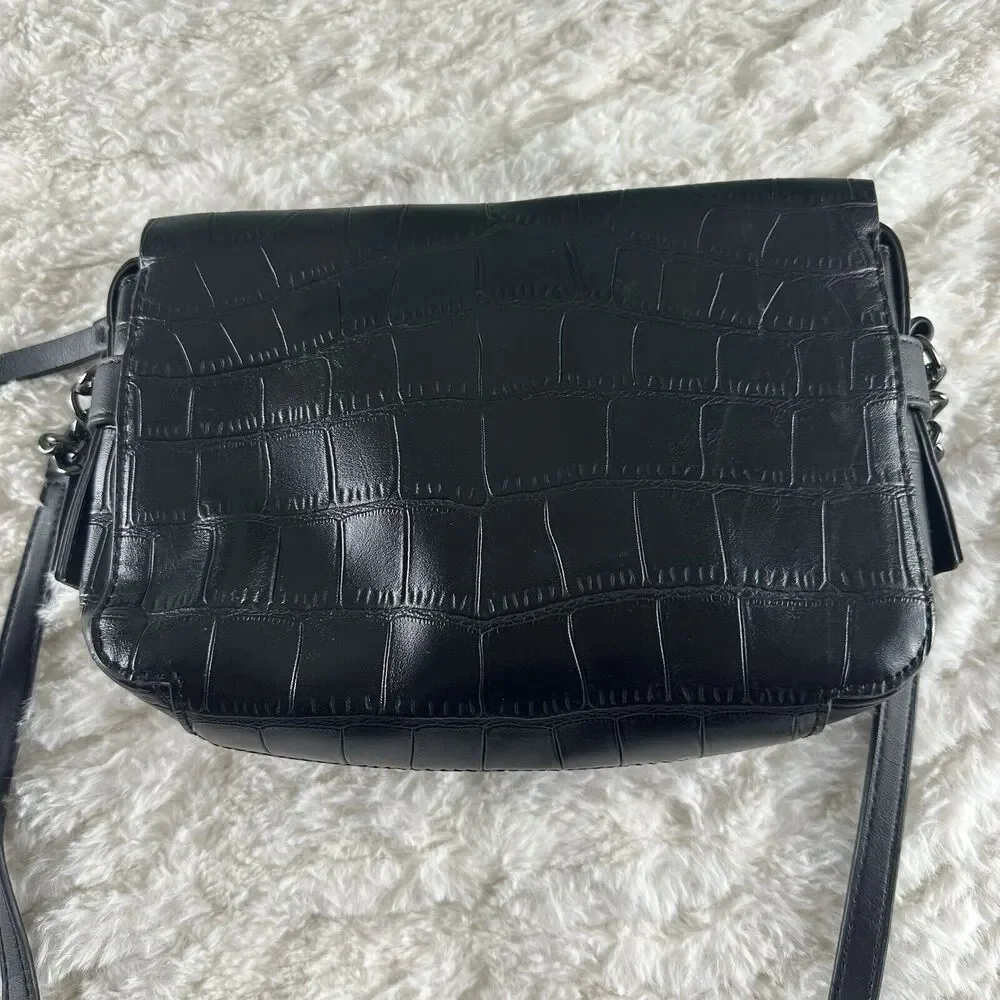 Simply‎ Vera Wang Purse Shoulder Bag Black Imitation Leather Chain/Adjustable